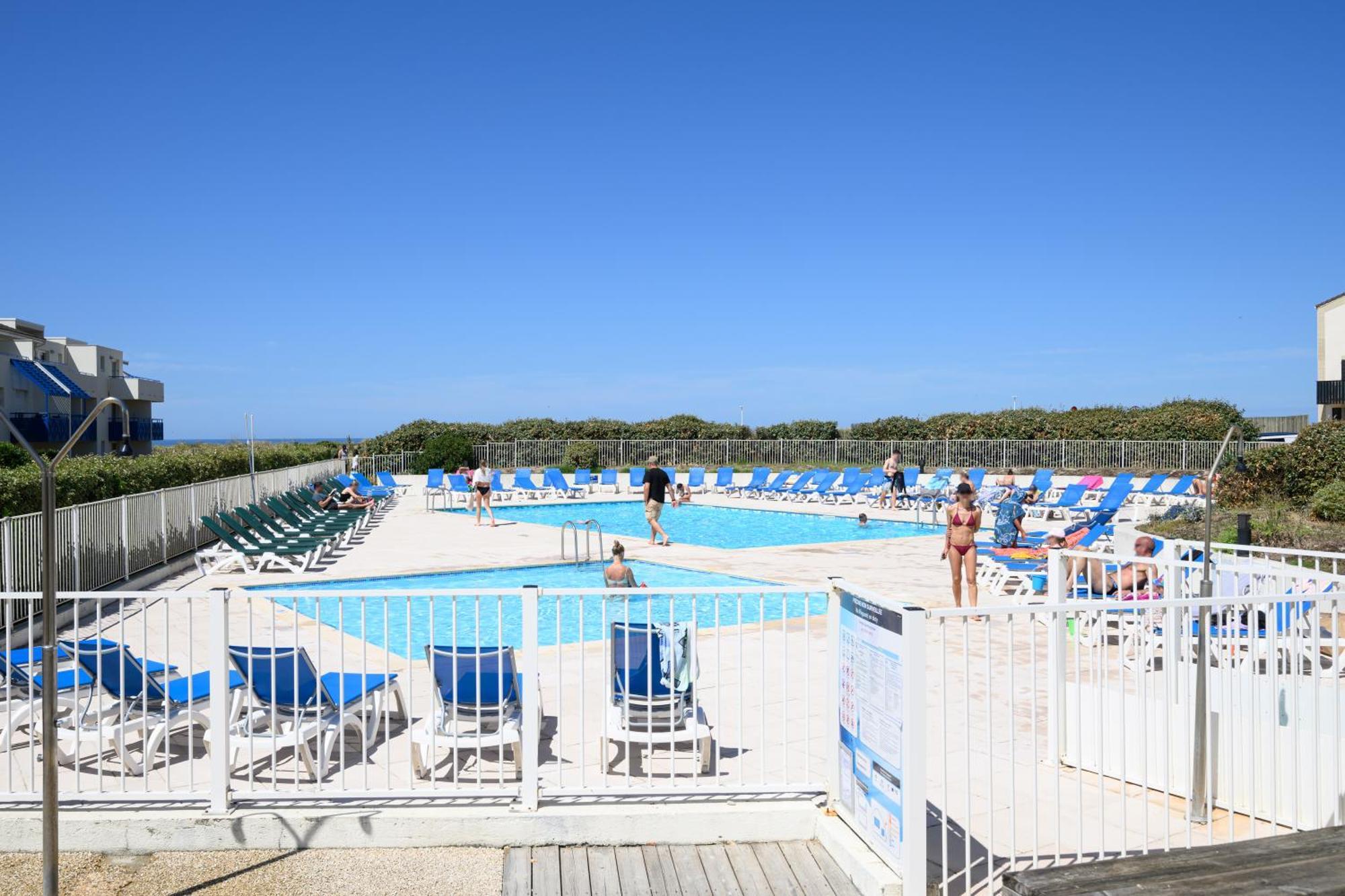 Résidence Pierre&Vacances Bleu Marine Lacanau Esterno foto